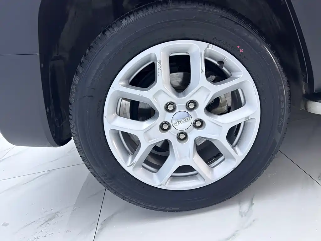 Jeep Renegade 2017 180T AT