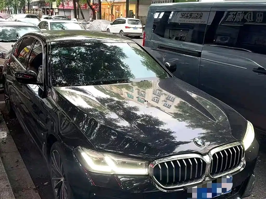 BMW 5 Series — миниатюра 2
