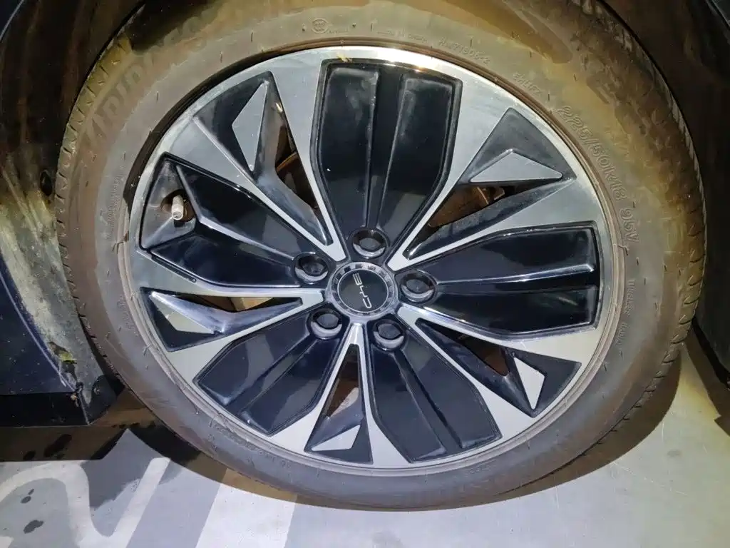 BYD Seal — миниатюра 8