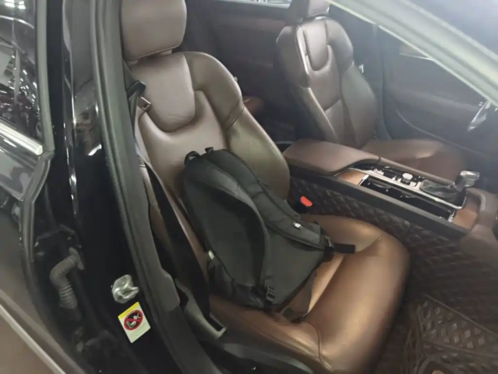 Volvo S90 — миниатюра 25