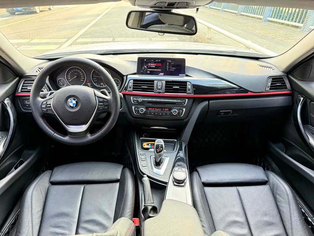 BMW 3 Series — миниатюра 8
