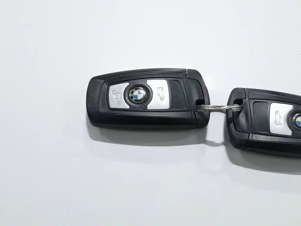 BMW 3 Series — миниатюра 19