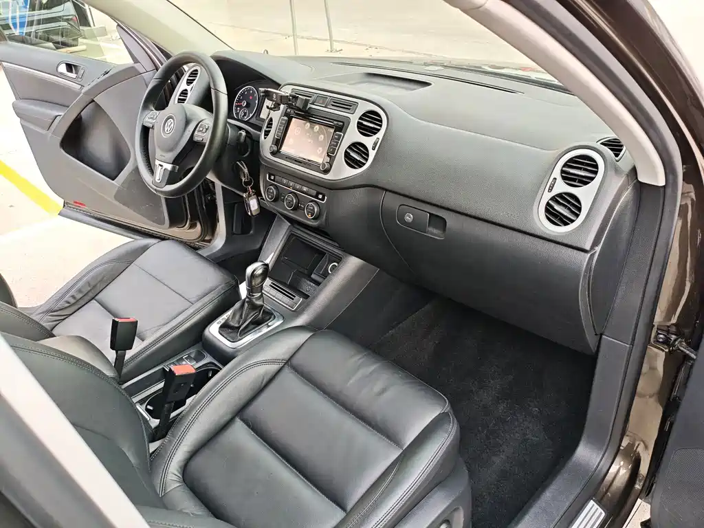 Volkswagen Tiguan — миниатюра 14