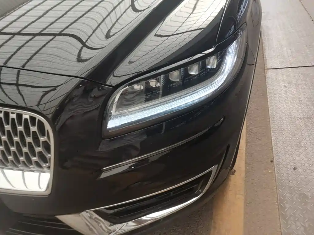 Lincoln Nautilus (Import) — миниатюра 22