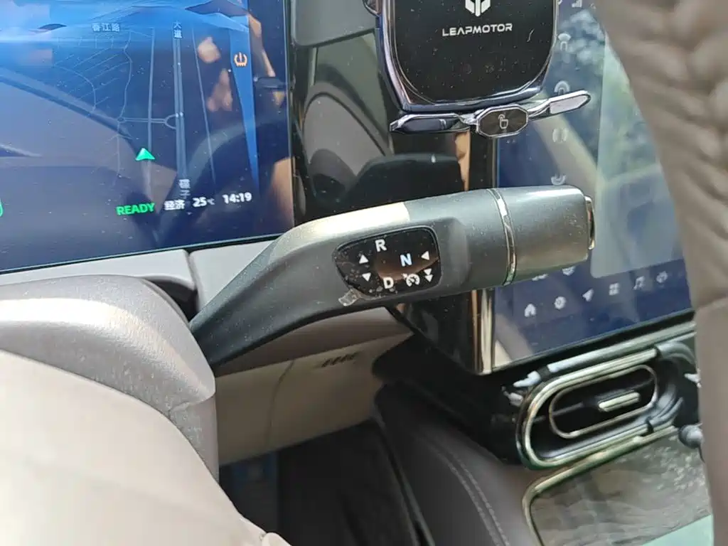 Leapmotor Leapmotor C11 — миниатюра 14