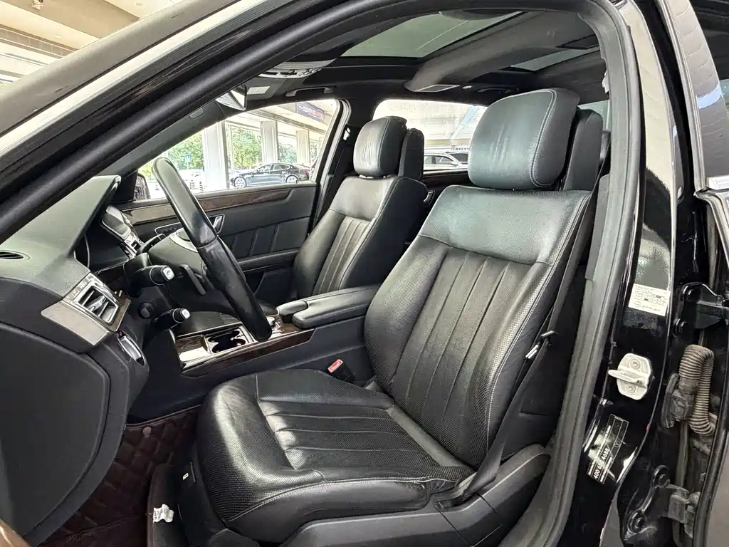Mercedes-Benz E-Class — миниатюра 6