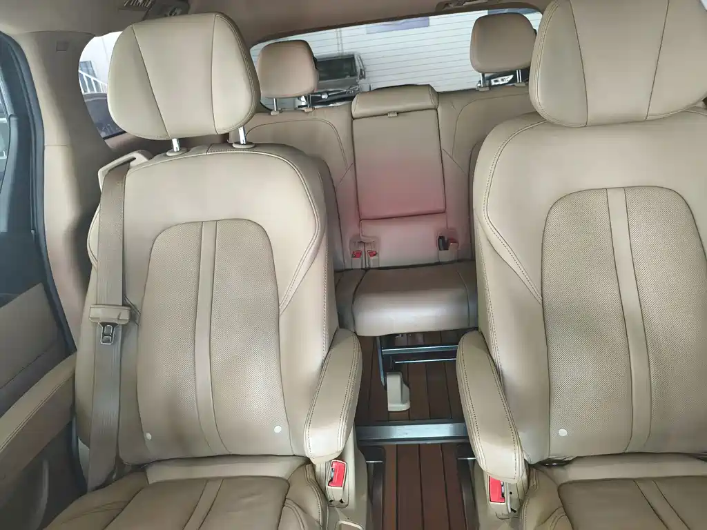 Buick GL8 — миниатюра 12