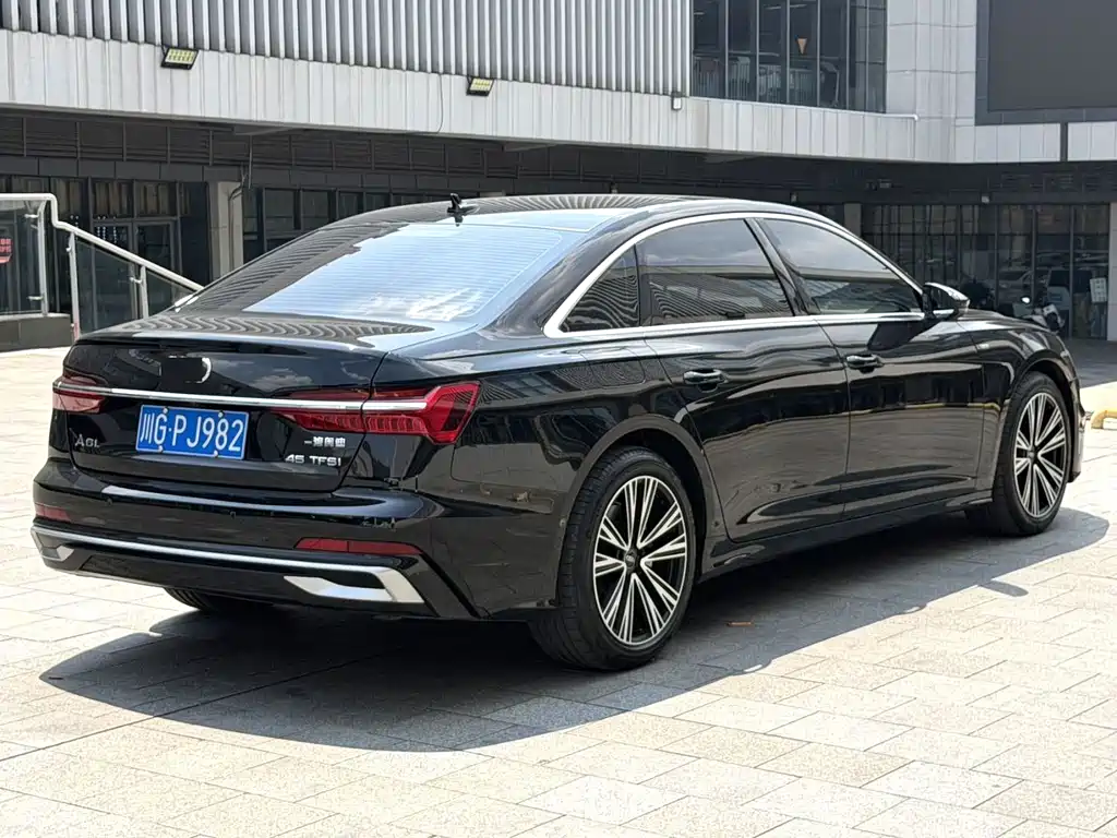 Audi A6L — миниатюра 9