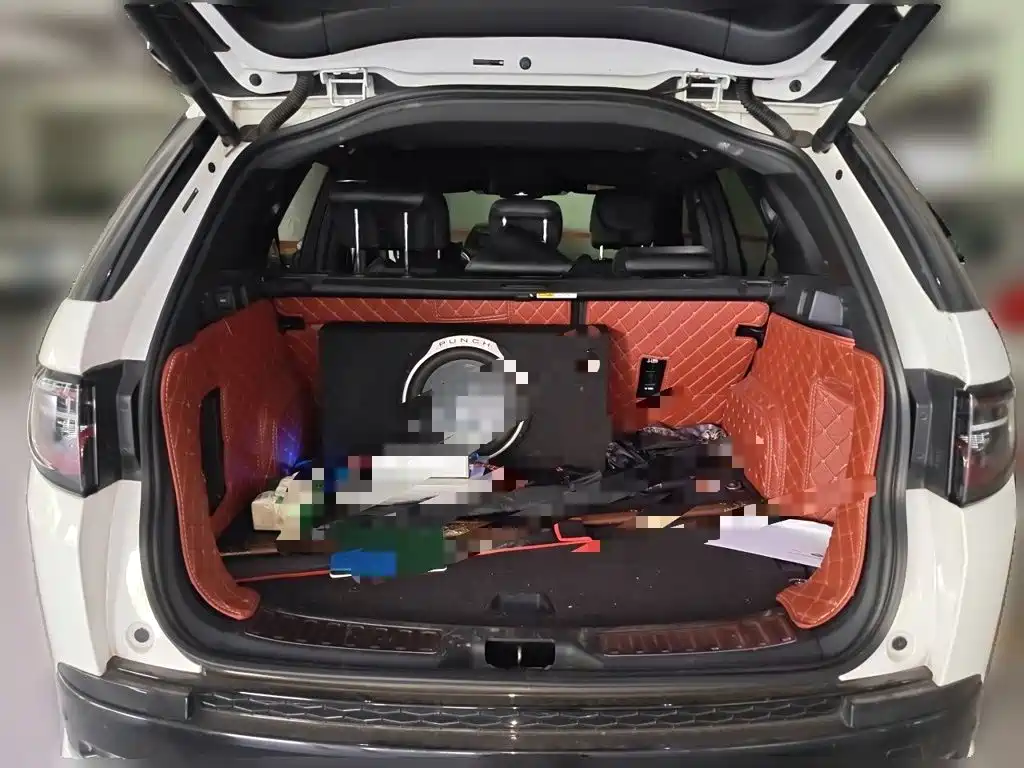 Land Rover Discovery Sport Hybrid — миниатюра 10