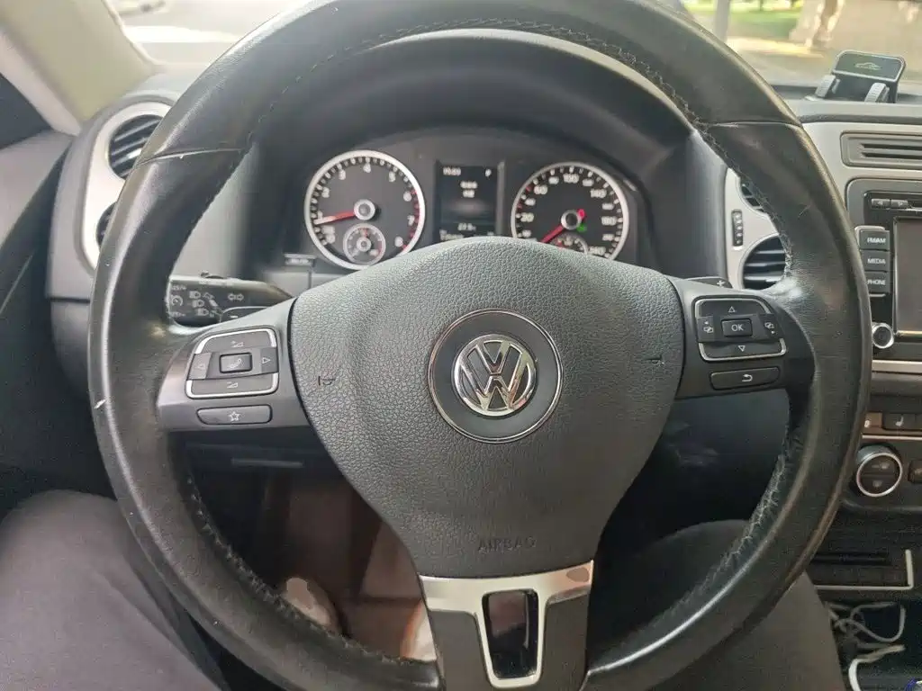 Volkswagen Tiguan — миниатюра 3