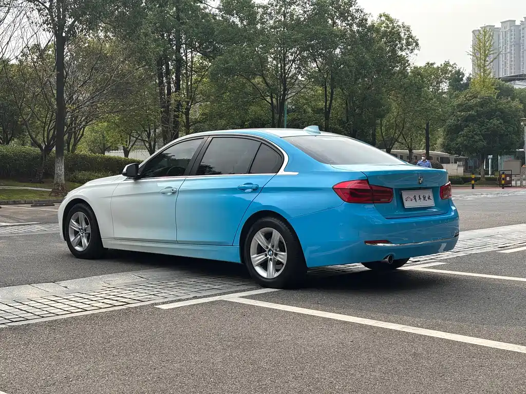 BMW 3 Series — миниатюра 7