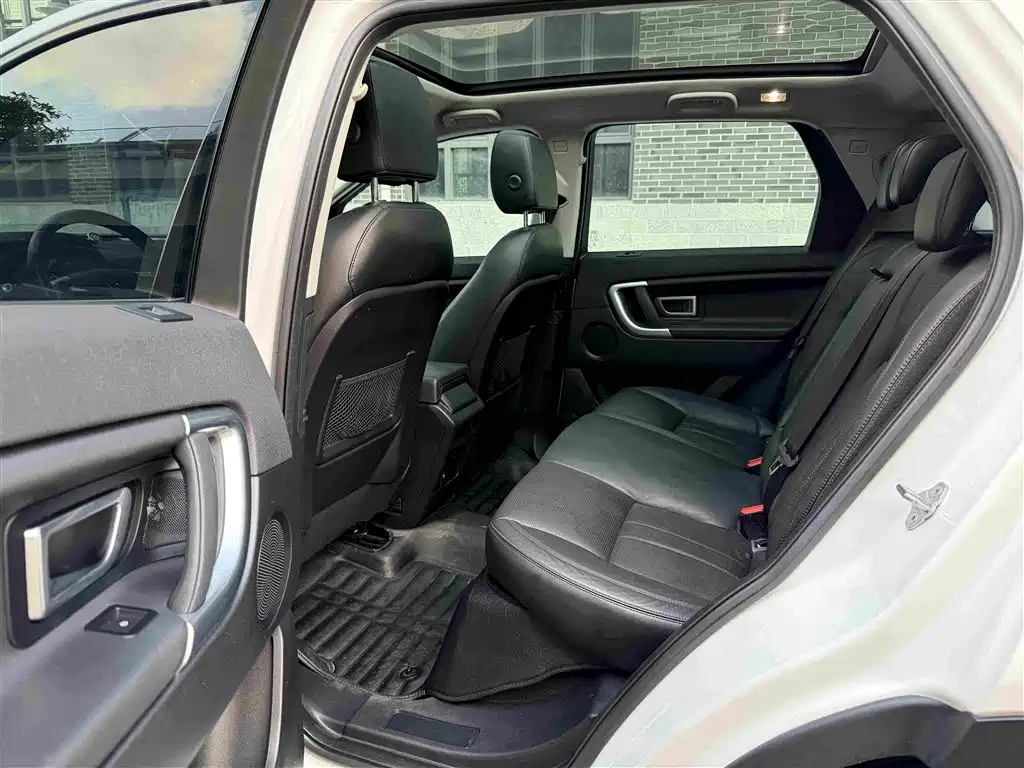 Land Rover Discovery Sport — миниатюра 6