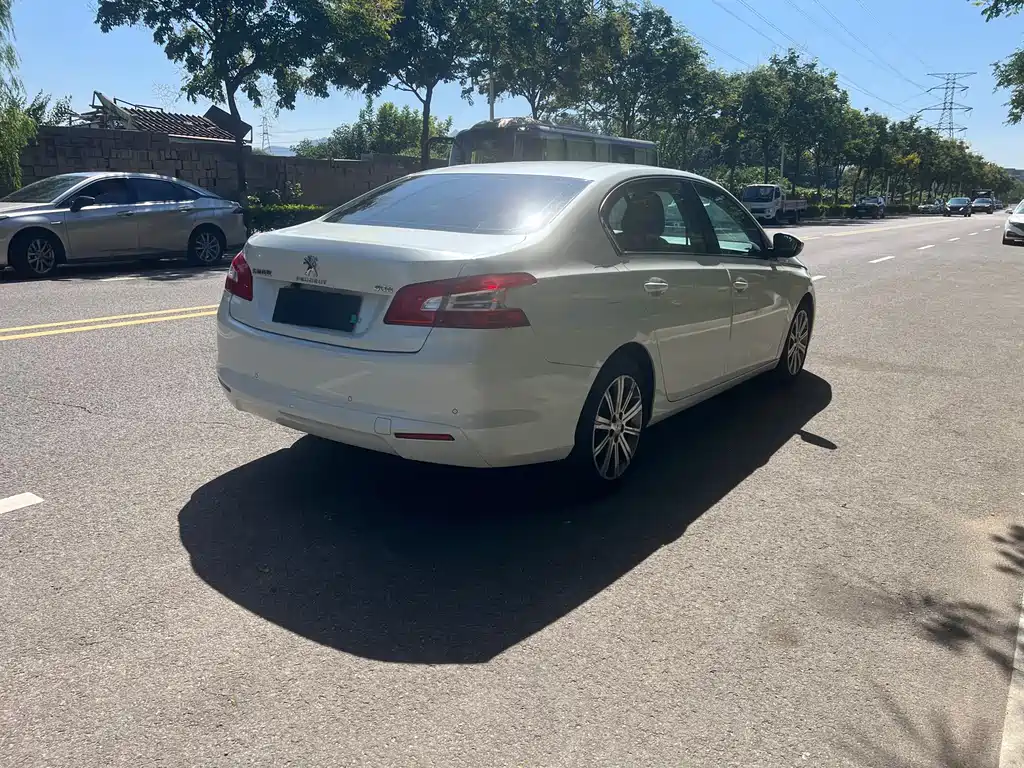 Peugeot 408 — миниатюра 5