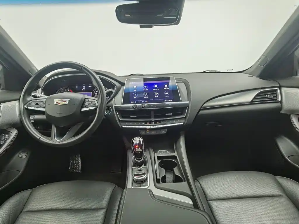 Cadillac CT5 — миниатюра 5