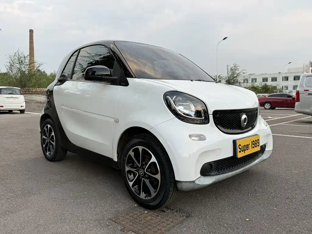 smart Smart Fortwo — миниатюра 3