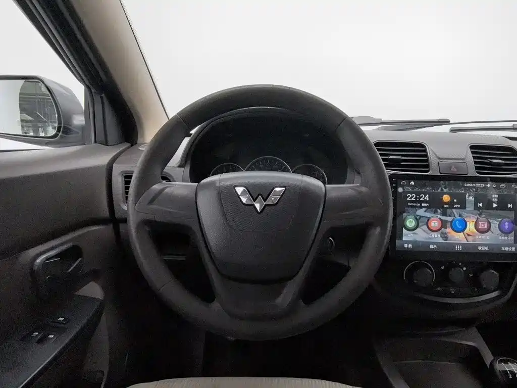 Wuling Hongguang — миниатюра 11