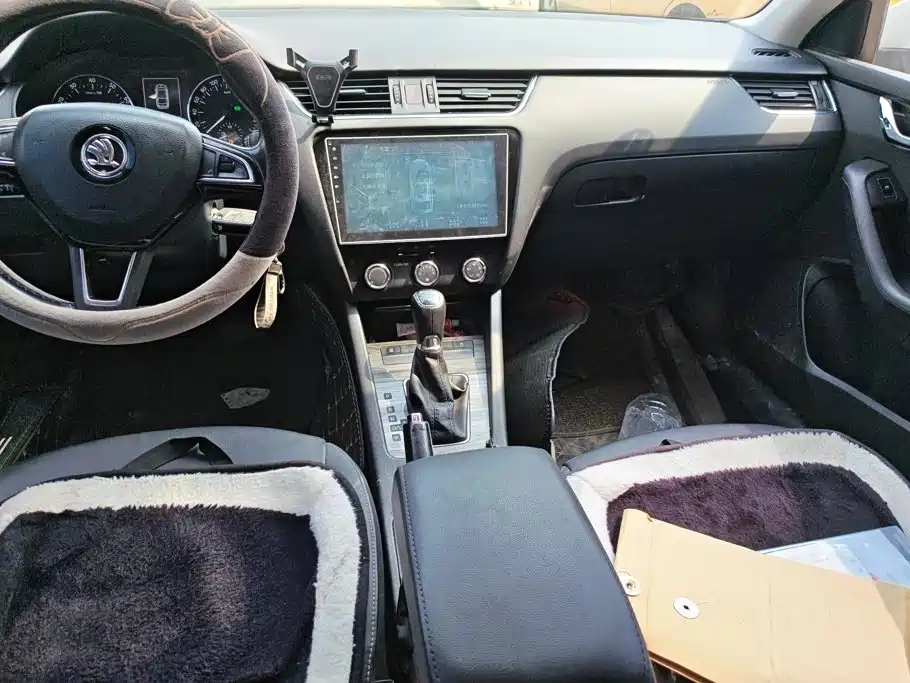 Skoda Octavia — миниатюра 16