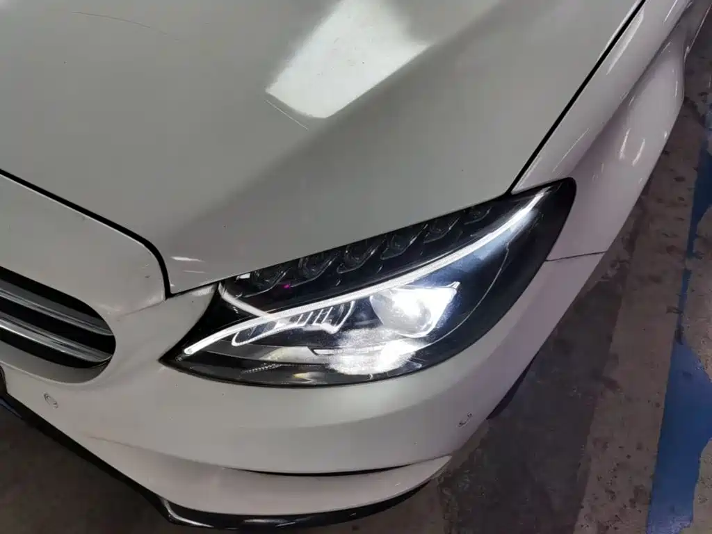 Mercedes-Benz C-Class — миниатюра 24