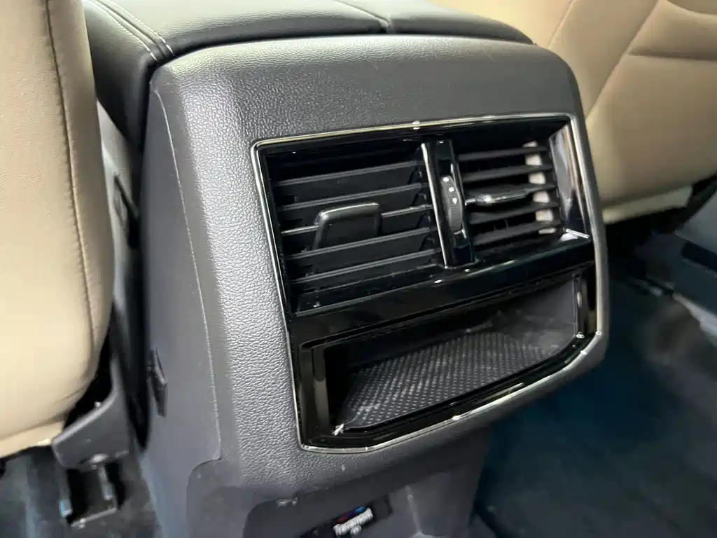 Volkswagen Teramont — миниатюра 12