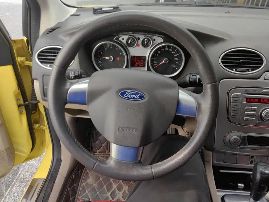 Ford Focus — миниатюра 15