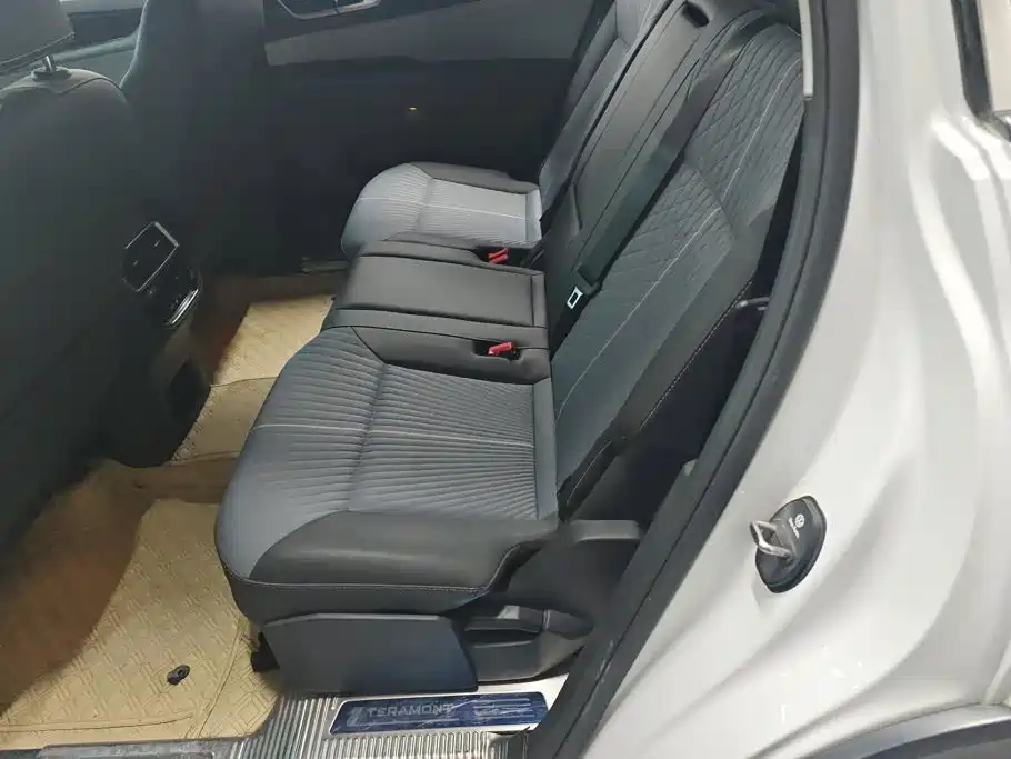 Volkswagen Teramont — миниатюра 11