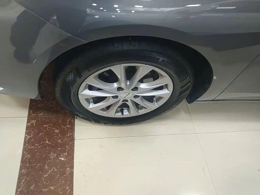 Roewe i5 — миниатюра 23