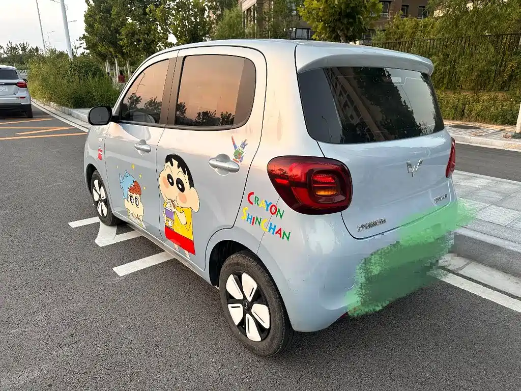 Wuling MINIEV — миниатюра 10