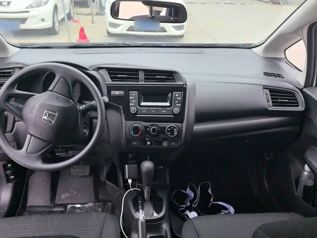 Honda Fit — миниатюра 14