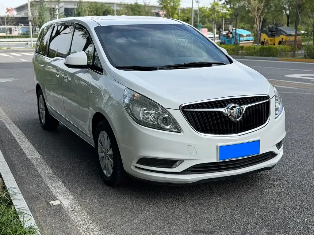 Buick GL8 — миниатюра 26
