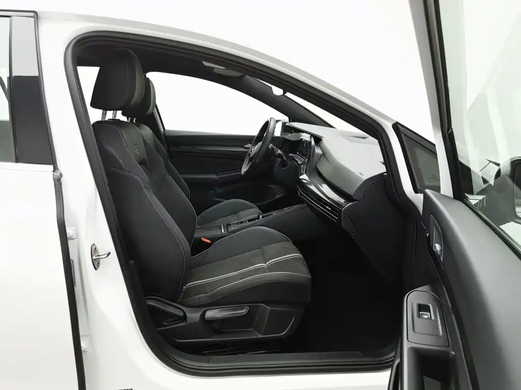 Volkswagen Golf — миниатюра 23