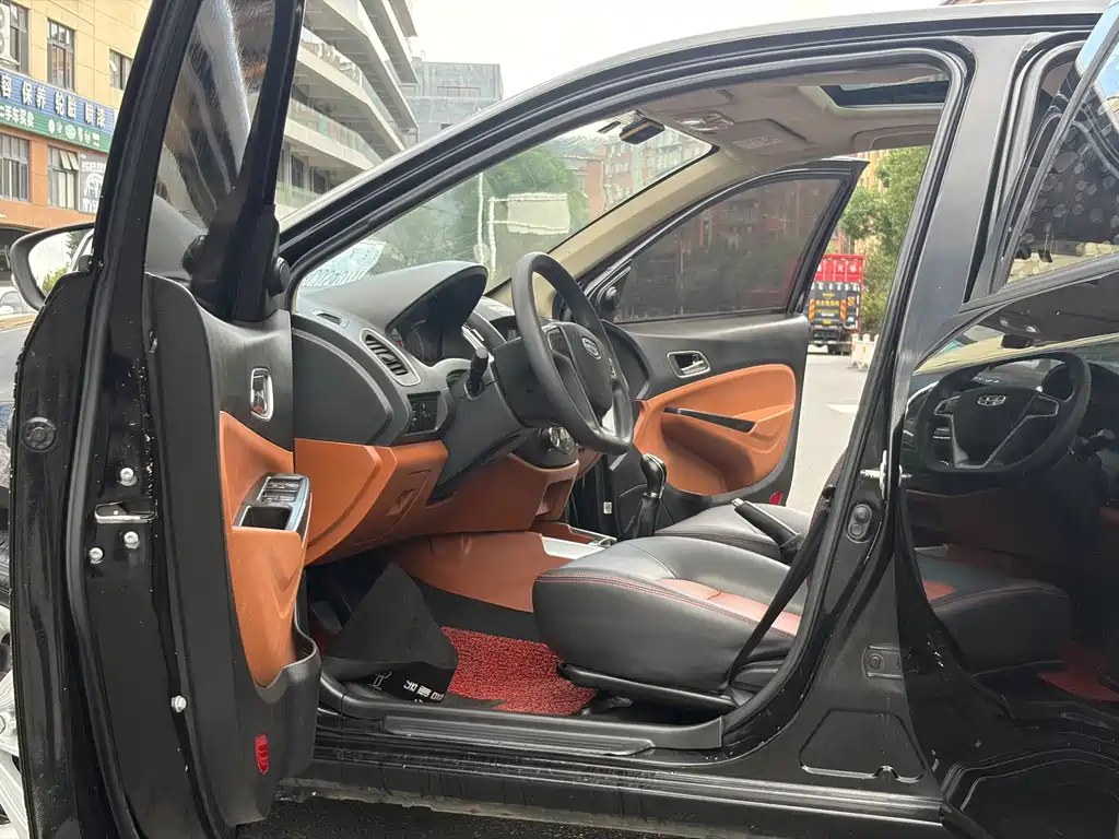 Geely King Kong — миниатюра 10