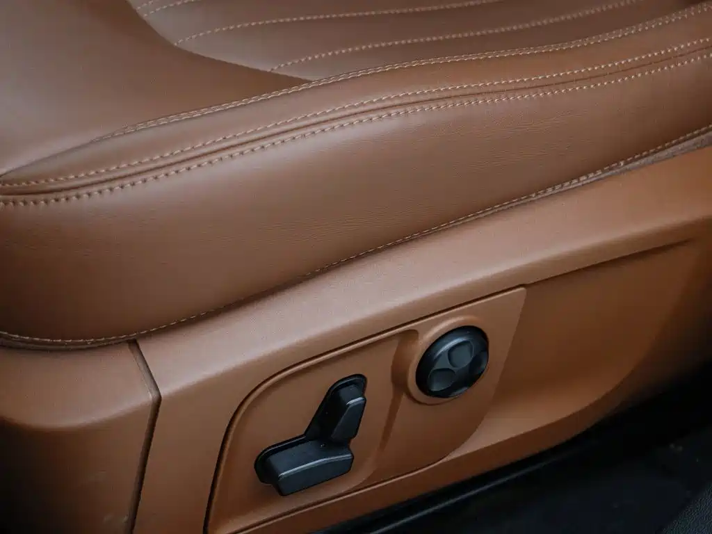 Maserati Levante — миниатюра 4