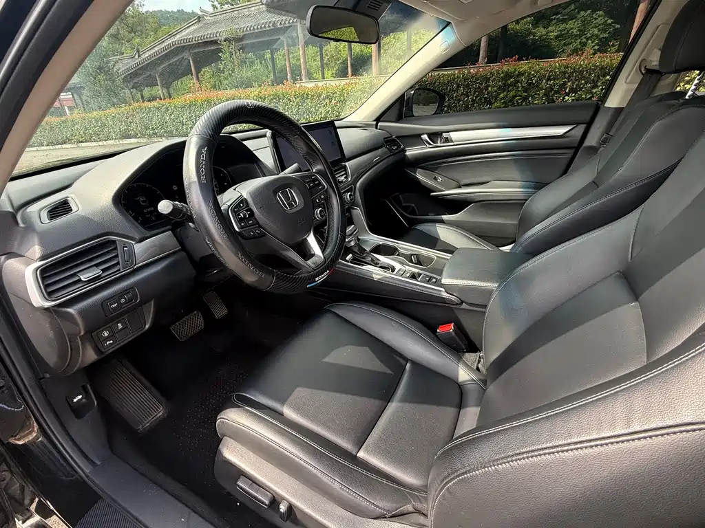 Honda Accord — миниатюра 7