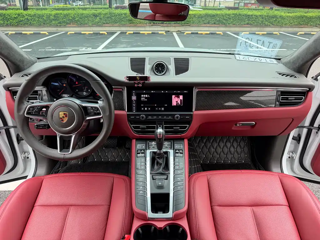 Porsche Macan — миниатюра 15