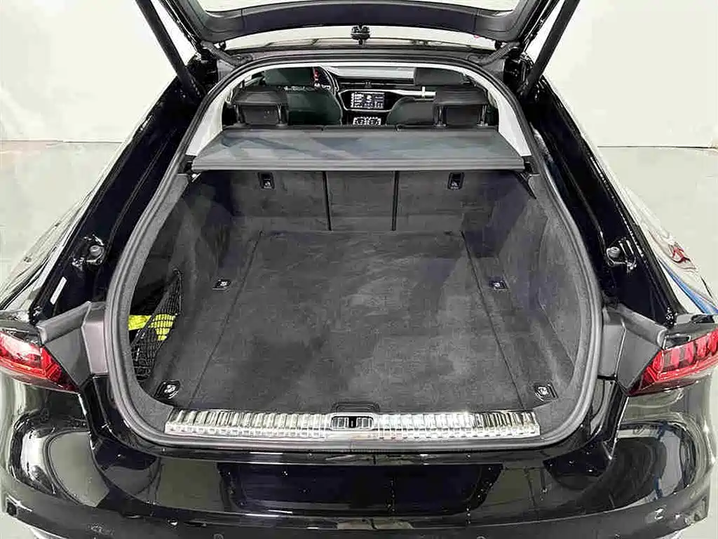 Audi A7 2024 Черный из Китая, фото 5