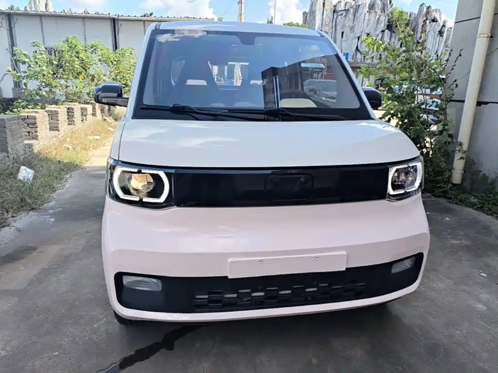 Wuling MINIEV — миниатюра 3