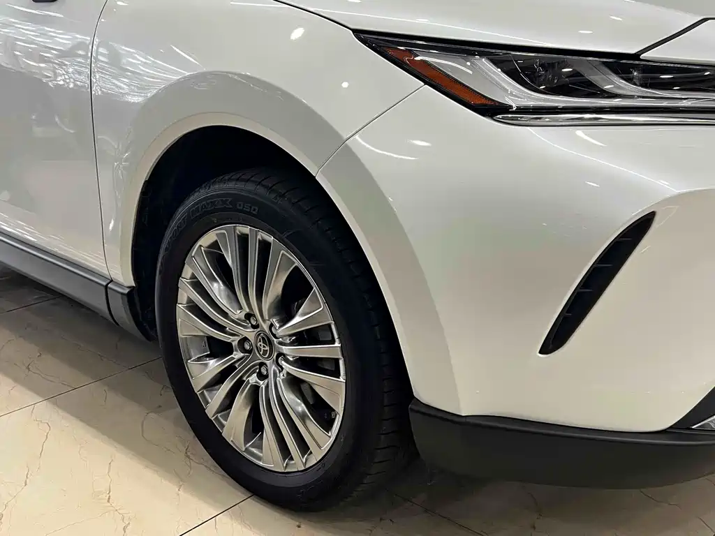 TOYOTA LING FANG HARRIER