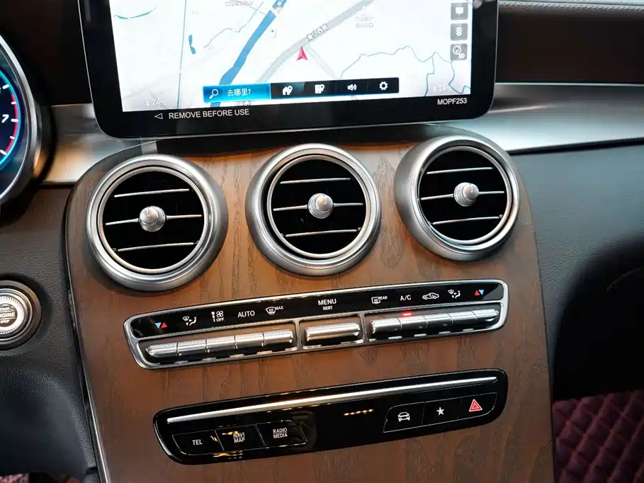 Mercedes-Benz GLC 2022 GLC 260 L 4MATIC Luxury