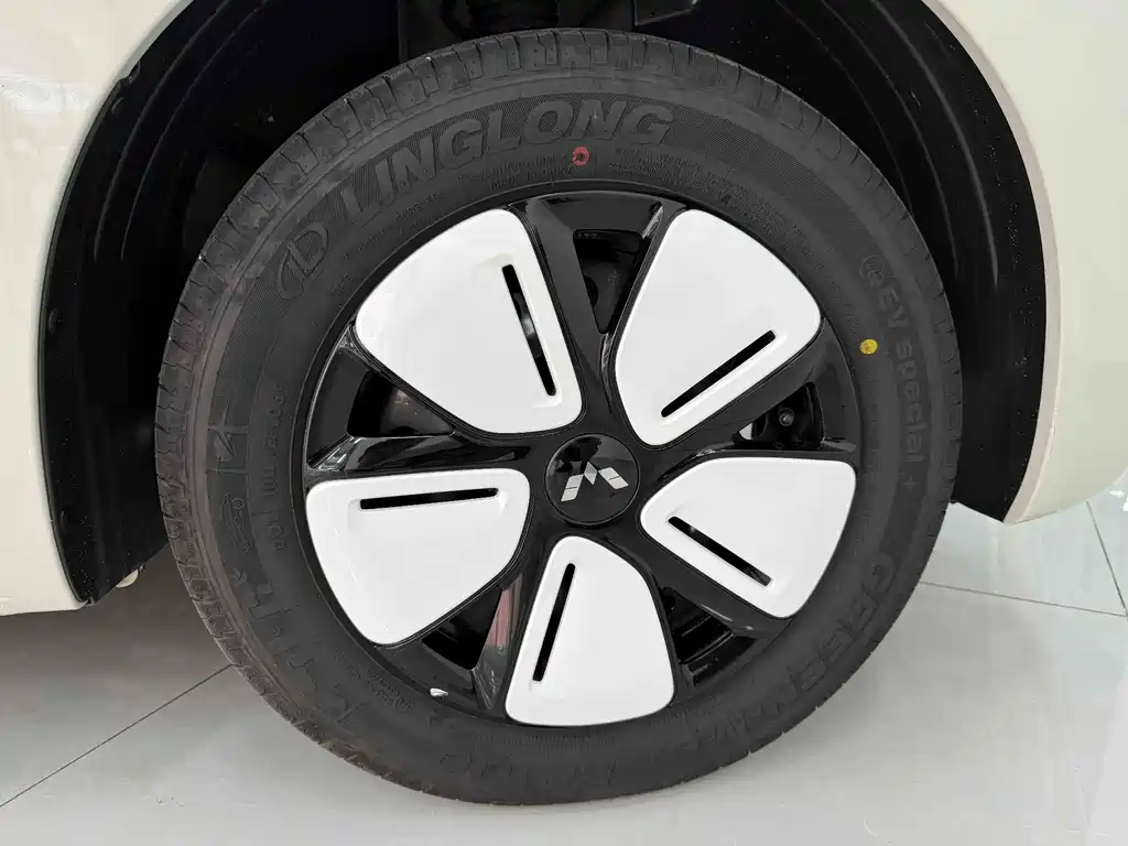 Wuling MINIEV — миниатюра 21
