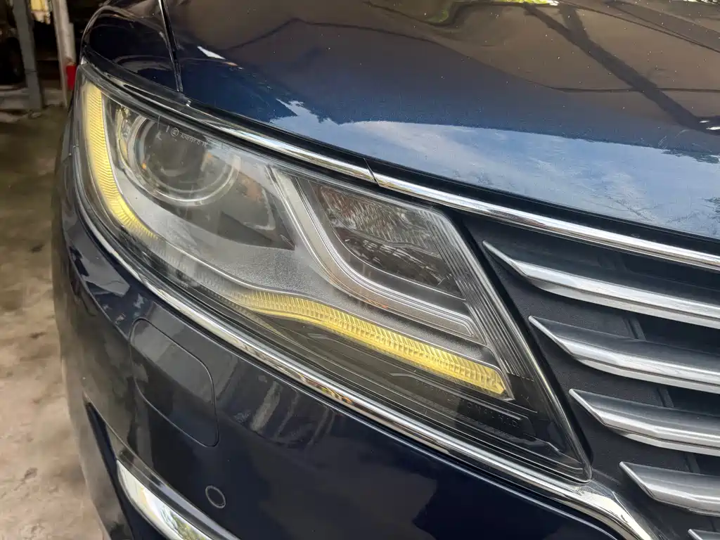 Lincoln MKC — миниатюра 4