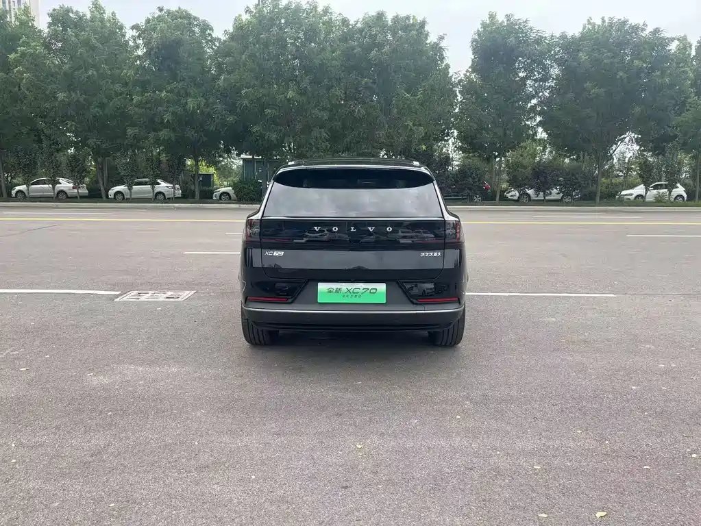 Volvo XC70 PHEV — миниатюра 4