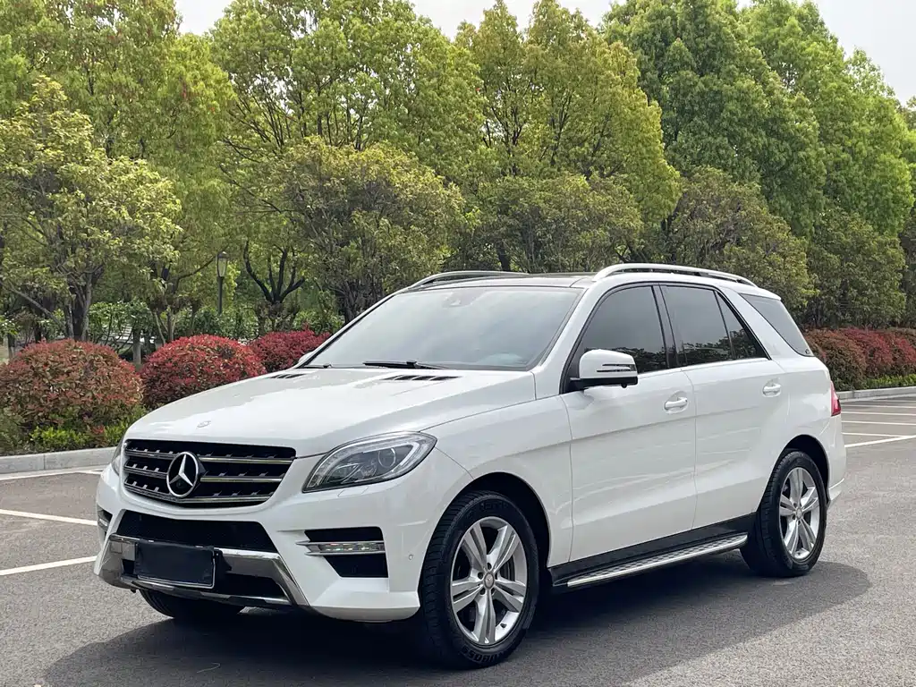 Mercedes-Benz M-Class 2015