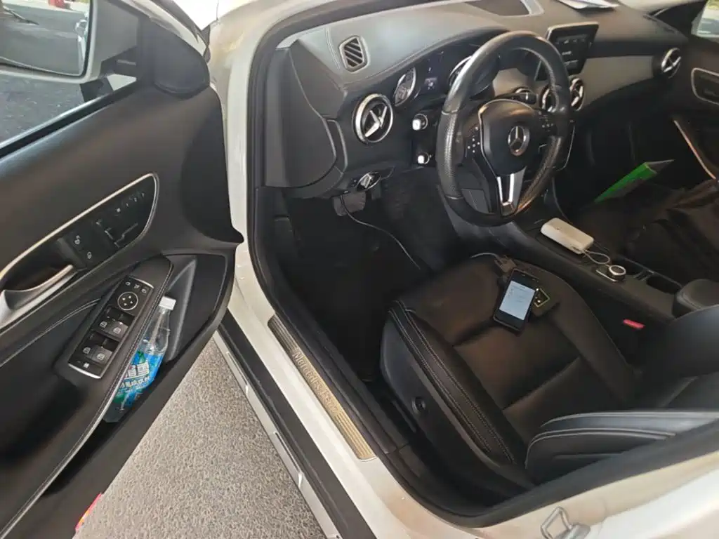 Mercedes-Benz GLA — миниатюра 16