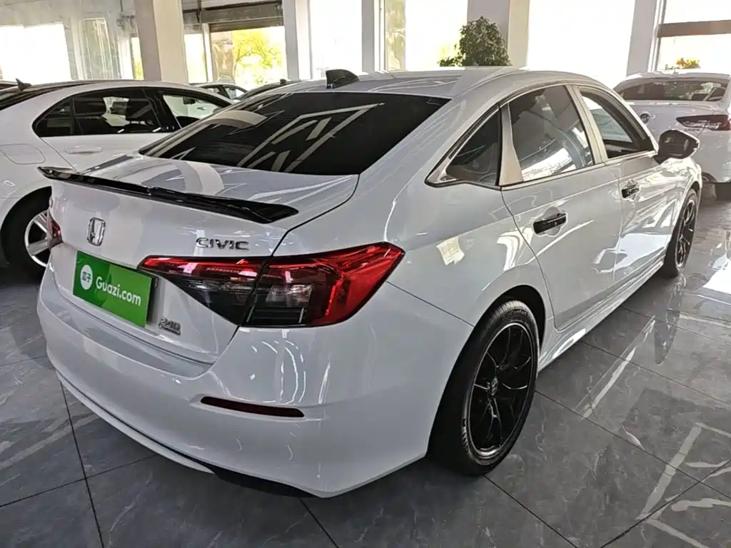 Honda Civic — миниатюра 7