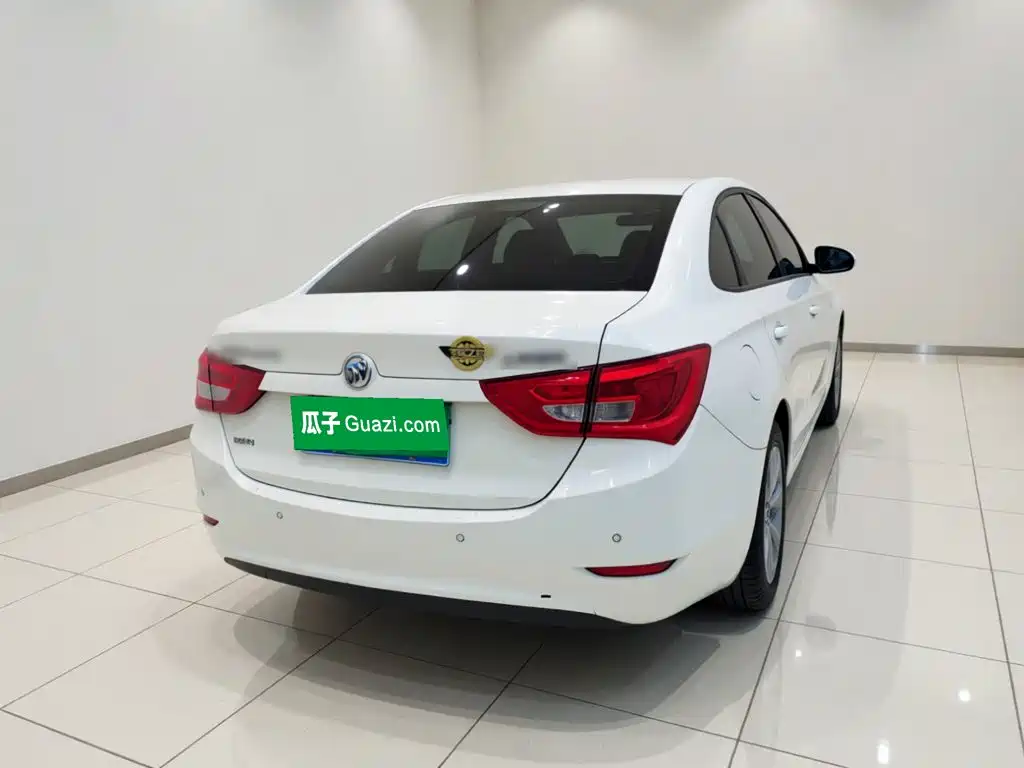 Buick Excelle — миниатюра 5