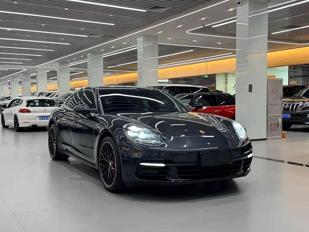 Porsche Panamera — миниатюра 3
