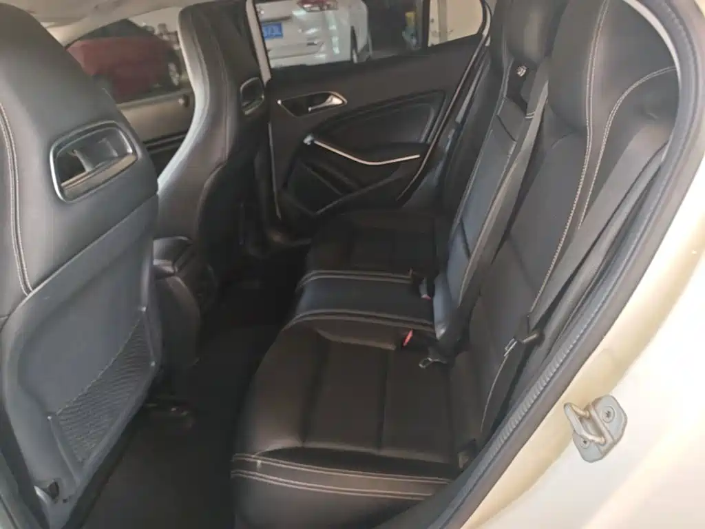 Mercedes-Benz GLA — миниатюра 17