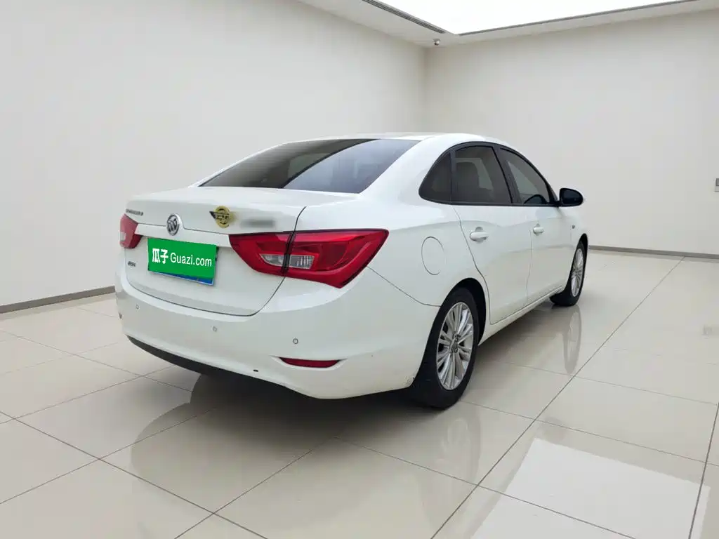 Buick Excelle — миниатюра 6