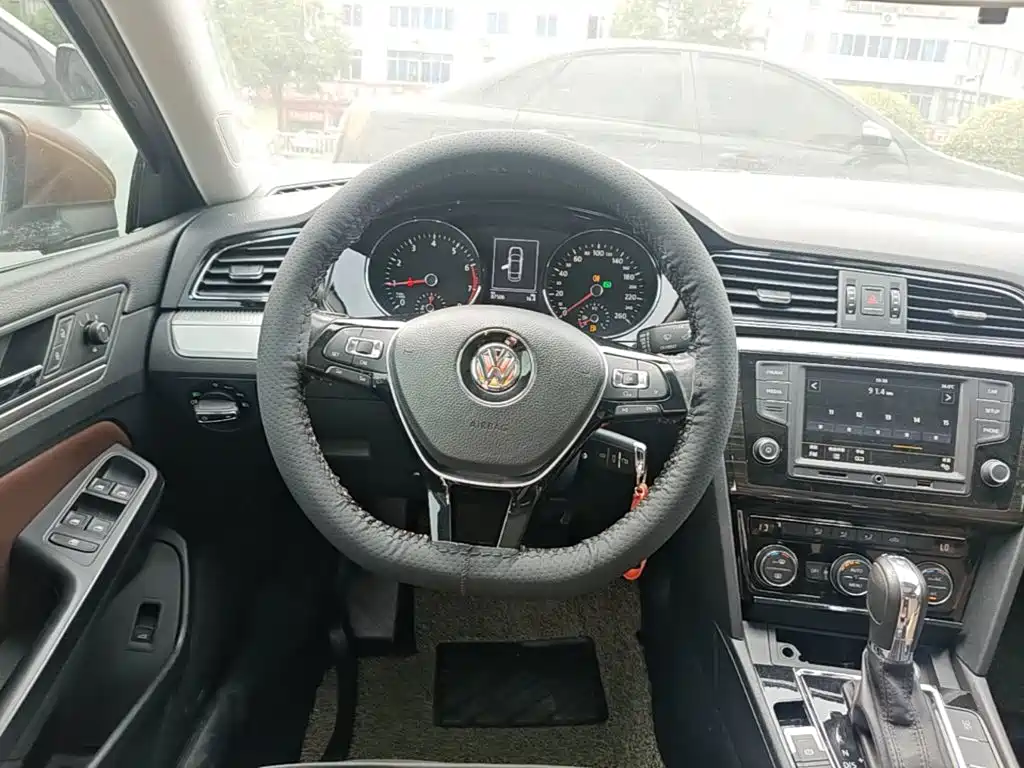 Volkswagen Lamando — миниатюра 11