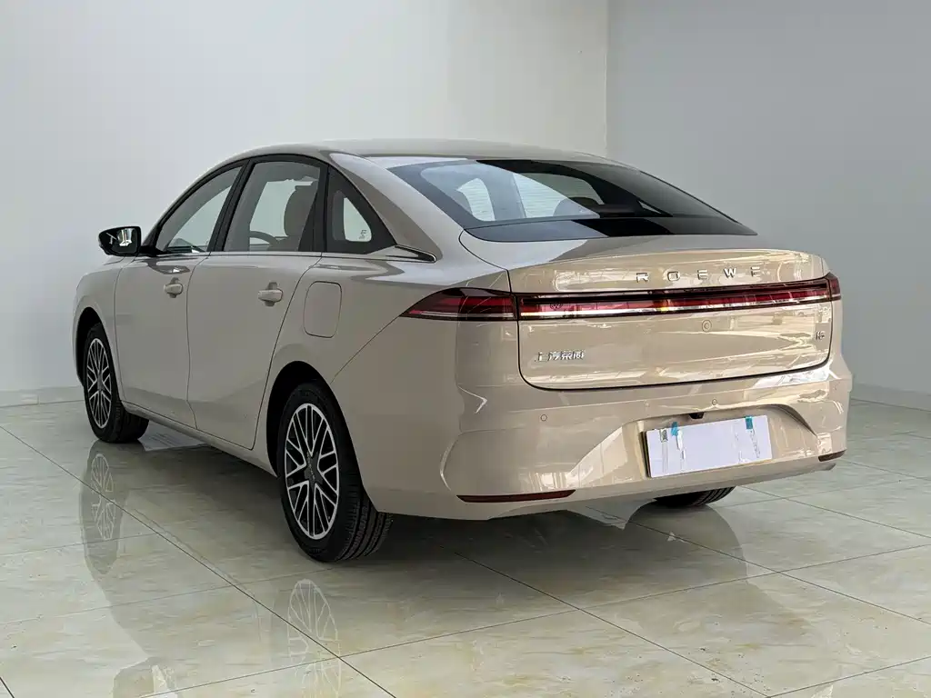 Roewe i6 — миниатюра 7